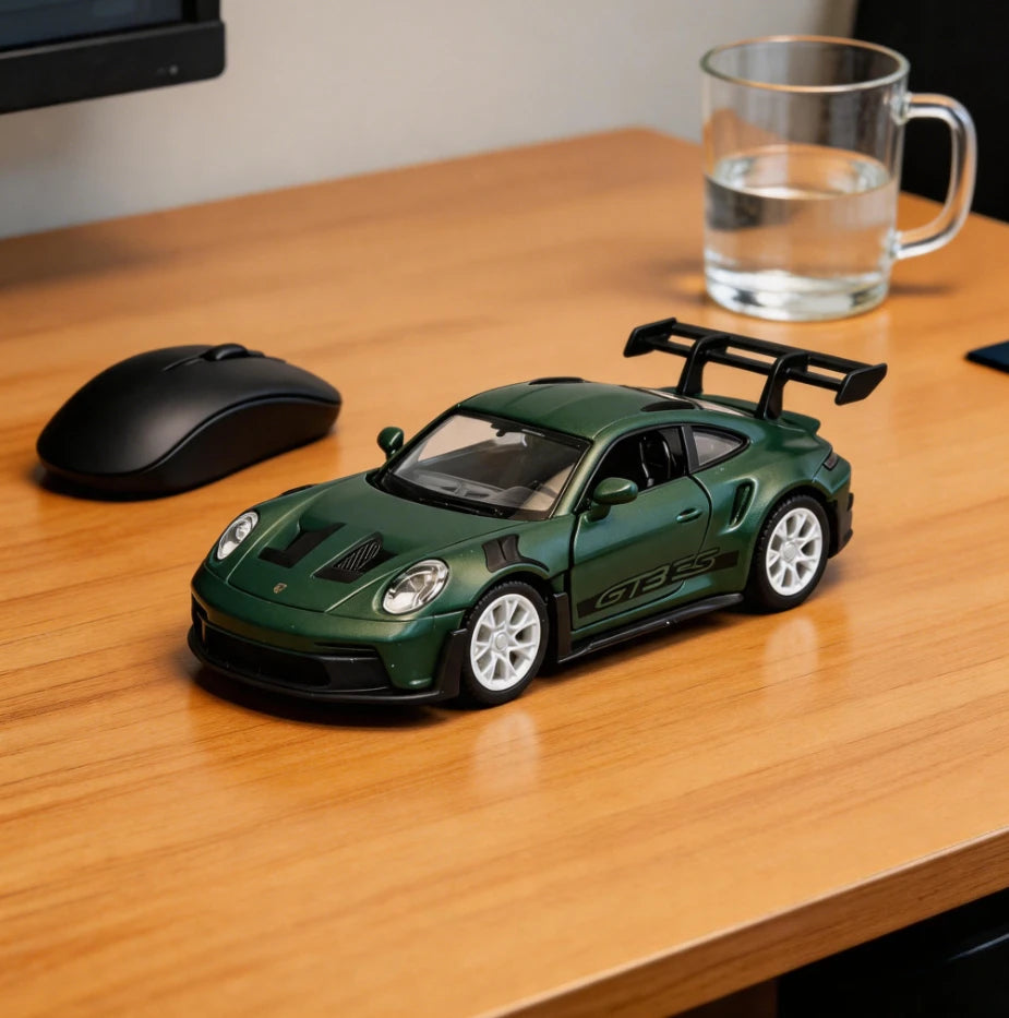 Track Culture™ 911 GT3 RS Diecast Model – 1:36
