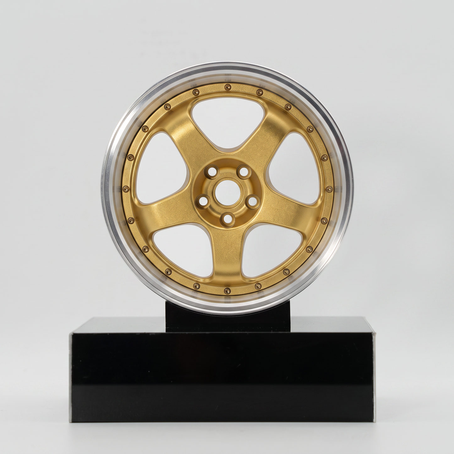 WORK Meister S1 3P – Gold