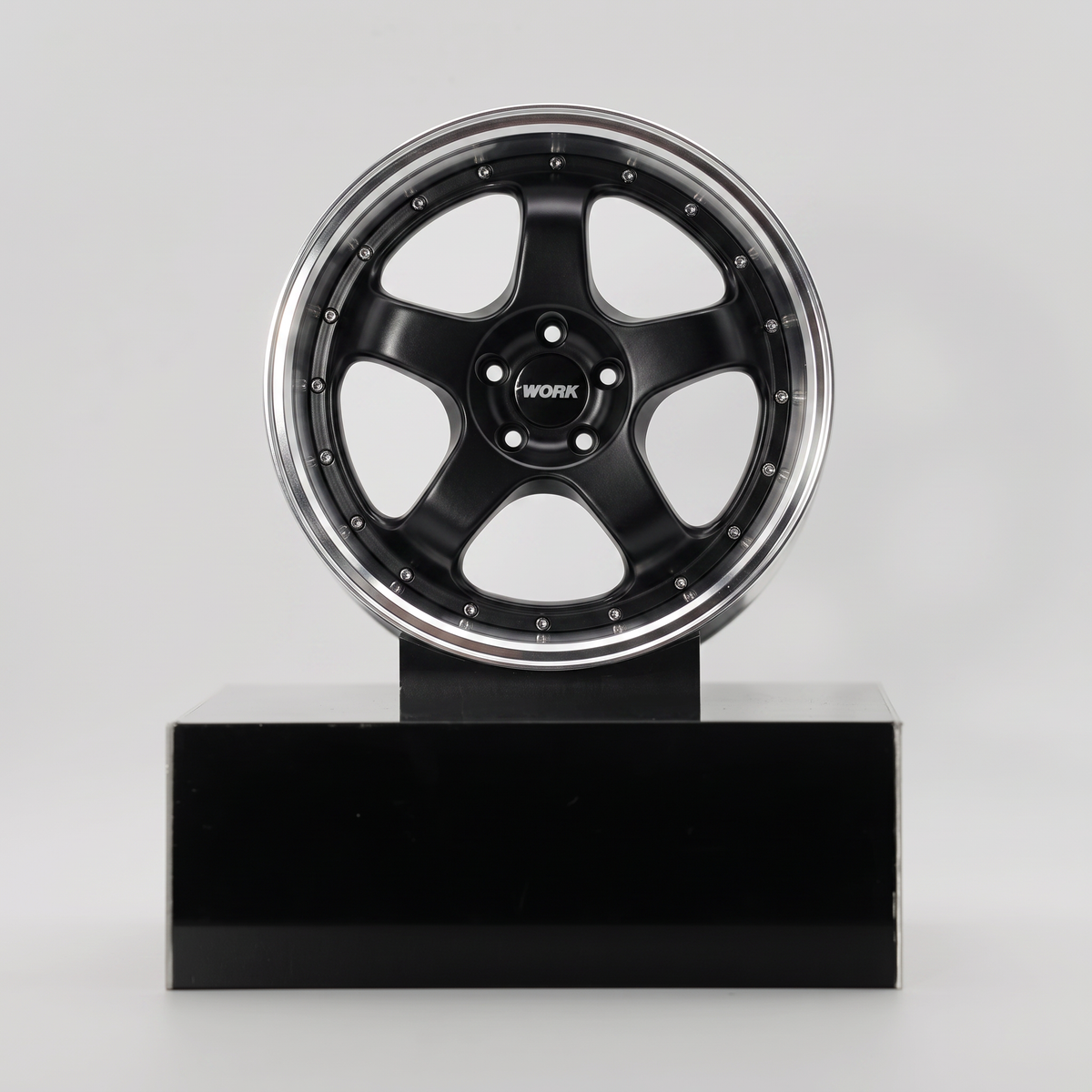 WORK Meister S1 3P – Black