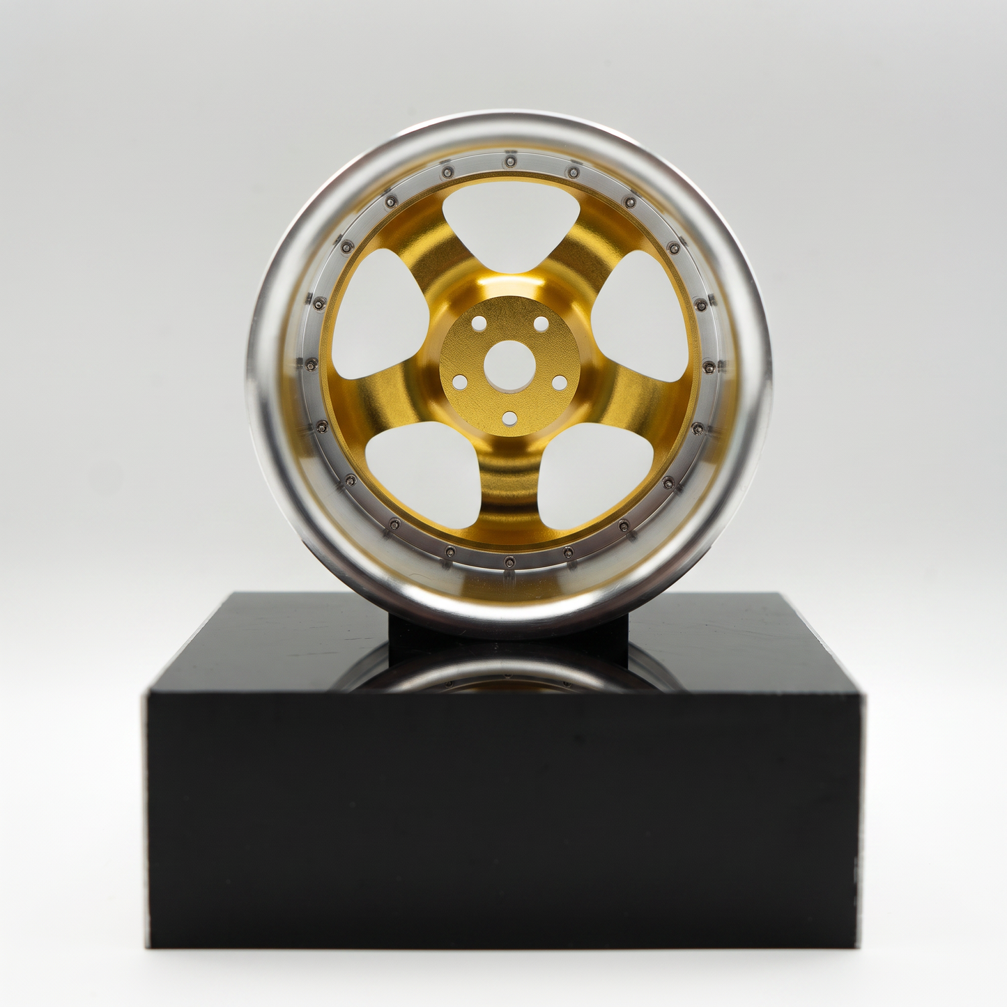 WORK Meister S1 3P – Gold